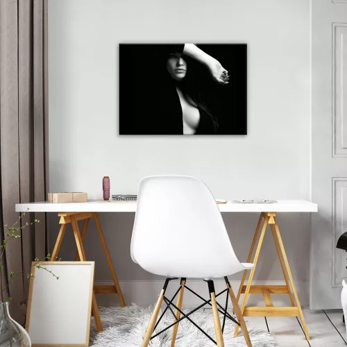 Modell, vászonkép, 70x50 cm méretben