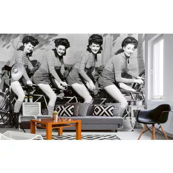   WOMEN ON BICYCLE fotótapéta, poszter, vlies alapanyag, 375x250 cm