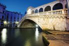 Vlies Fotótapéta - Rialto bridge - 375x250 cm