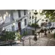 Vlies Fotótapéta - Stairs in Montmartre - 375x250 cm