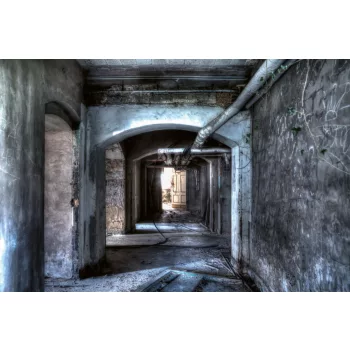 Vlies Fotótapéta - Basement corridor - 375x250 cm