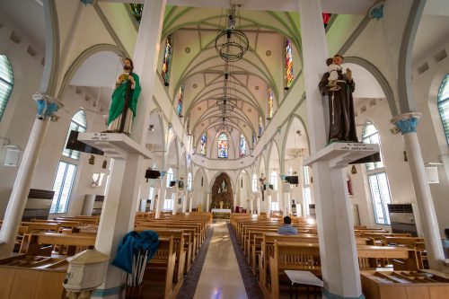 Vlies Fotótapéta - Interior of Church - 375x250 cm