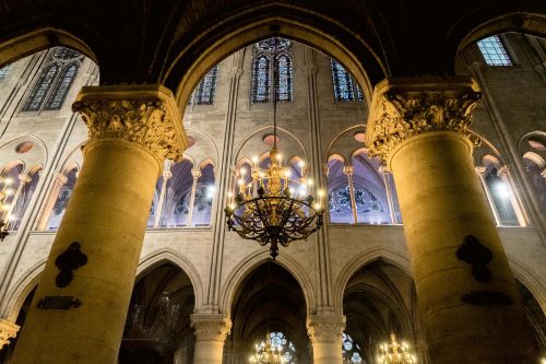 Vlies Fotótapéta - Cathedral of Paris - 375x250 cm