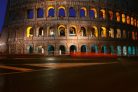 Vlies Fotótapéta - Colosseum in Rome - 375x250 cm