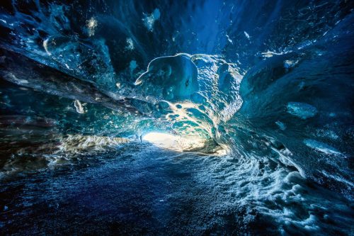 Vlies Fotótapéta - Blue ice cave - 375x250 cm