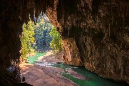 Vlies Fotótapéta - Amazing Thailand cave - 375x250 cm