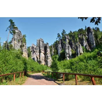 Vlies Fotótapéta - High rock towers - 375x250 cm