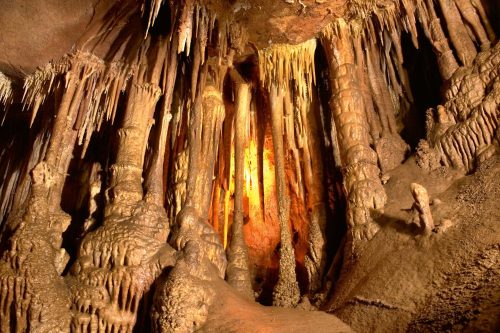 Vlies Fotótapéta - Cave dark interior - 375x250 cm