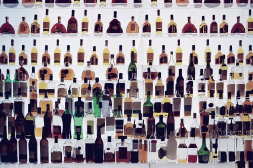 Vlies Fotótapéta - Alcohol Bottles - 375x250 cm
