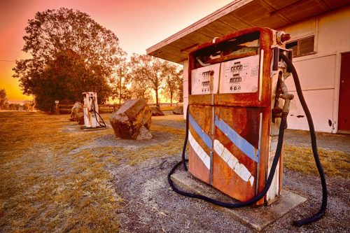 Vlies Fotótapéta - Old Pump - 375x250 cm