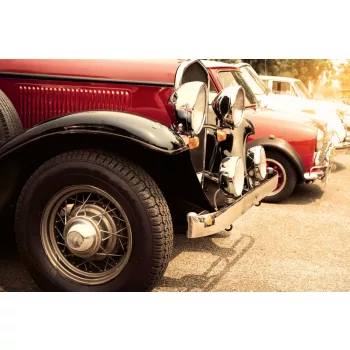   Vlies Fotótapéta - Detail of front vintage car - 375x250 cm