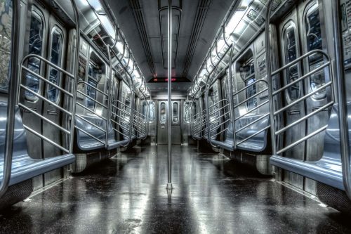 Vlies Fotótapéta - Empty subway cart - 375x250 cm
