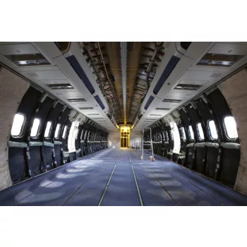 Vlies Fotótapéta - Airplane maintenance - 375x250 cm