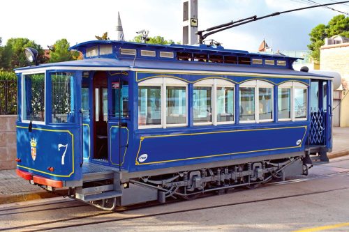 Vlies Fotótapéta - Old blue tram - 375x250 cm