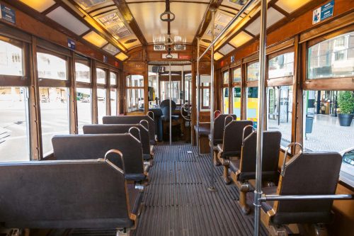 Vlies Fotótapéta - Interiorof an old tram - 375x250 cm