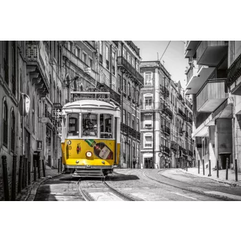 Vlies Fotótapéta - Yellow tram Lisbon - 375x250 cm