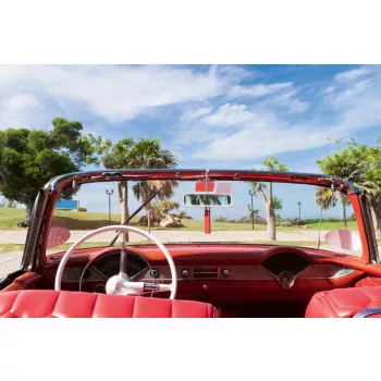 Vlies Fotótapéta - Red american classic car - 375x250 cm