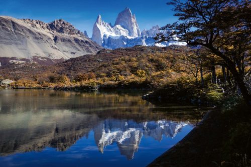 Vlies Fotótapéta - Lake in Patagonia - 375x250 cm