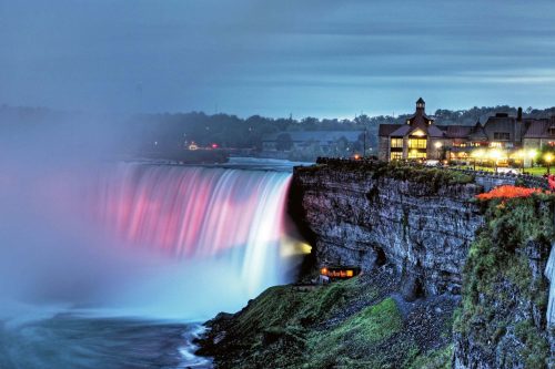 Vlies Fotótapéta - Niagara falls in Ontario - 375x250 cm