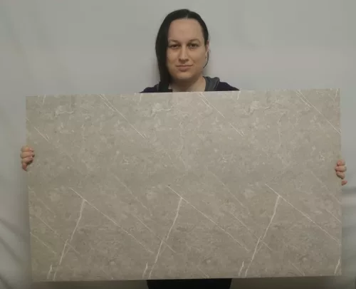 Öntapadós PVC csempepanel, Nagy méretű 60x100 cm, MATT drappos-szürke márvány